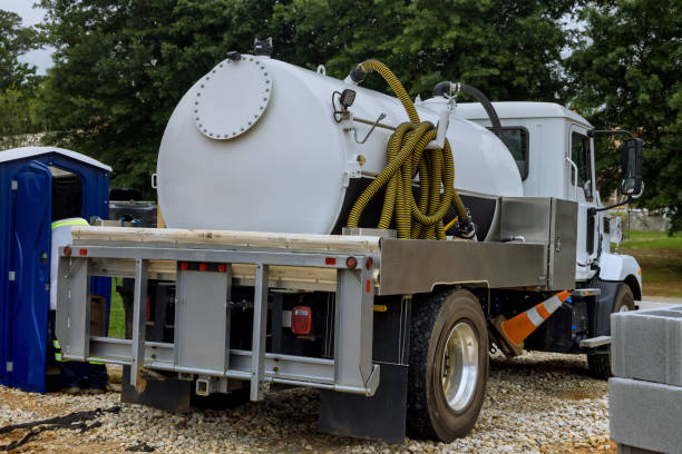 Portable Toilet Options We Offer in Carteret, NJ