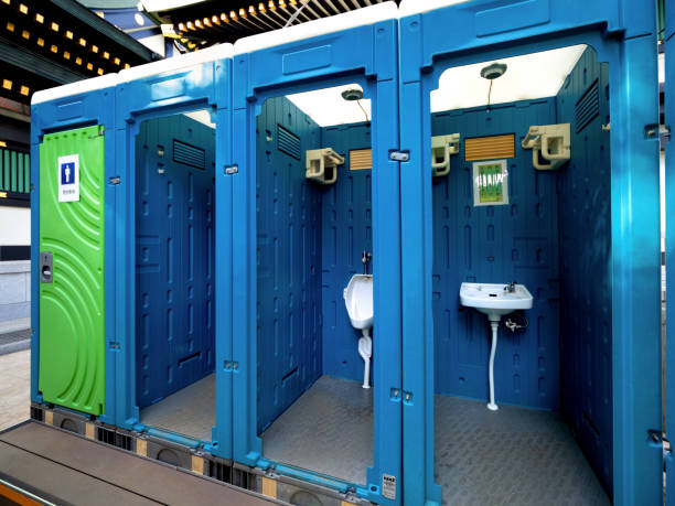 Best Porta potty rental near me  in Carteret, NJ